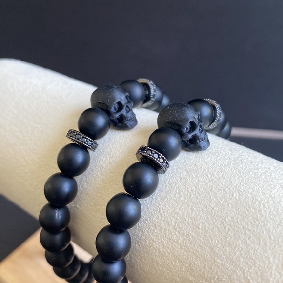 Matte Black Onyx and Black CZ Skull Bead Bracelet - Picture 2 of 6